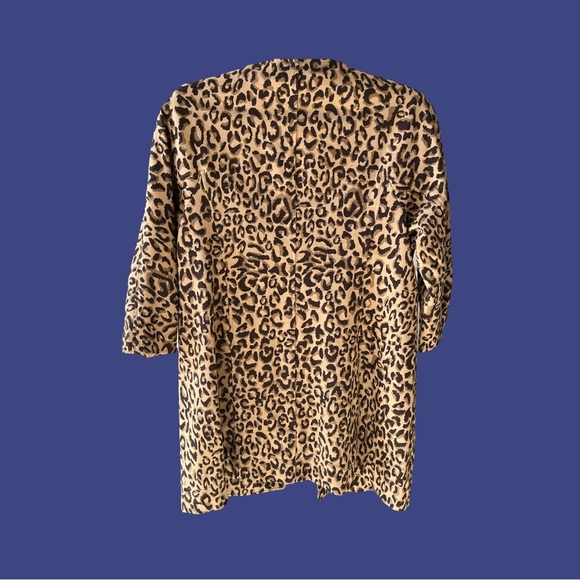 Cheetah print Jacket, 3/4 length sleeves, one button, open front - Picture 3 of 3